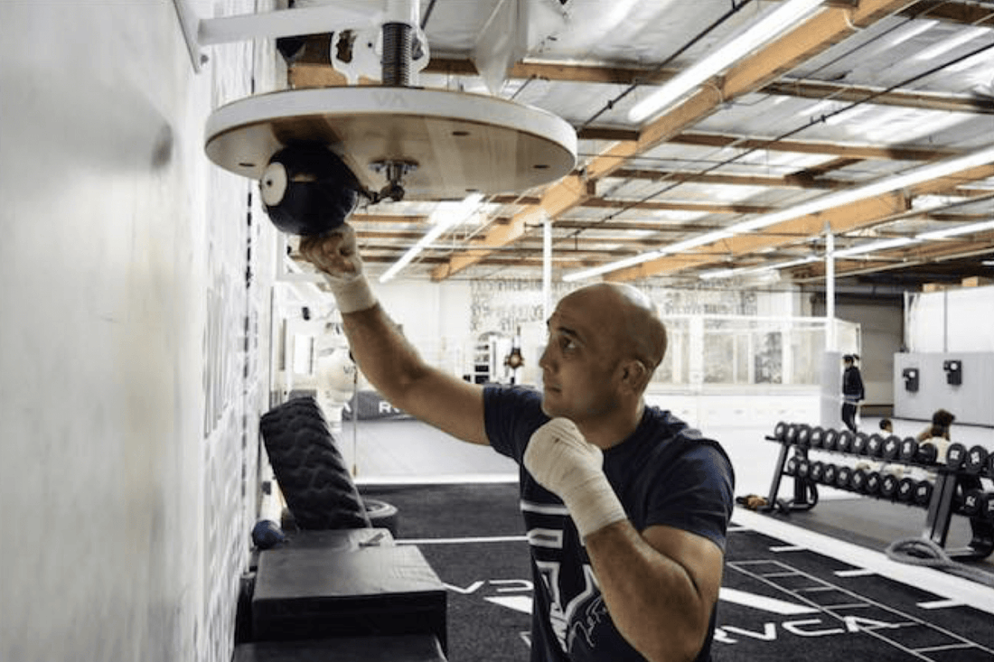 BJ PENN TRAINS ON FIRST RATE BOXING SPEED BAG FOR #UFCPHOENIX